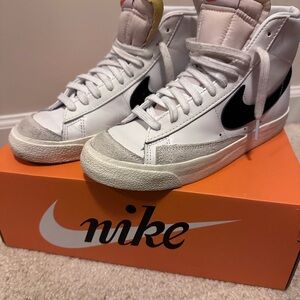 Nike W Blazer Mid 77’
